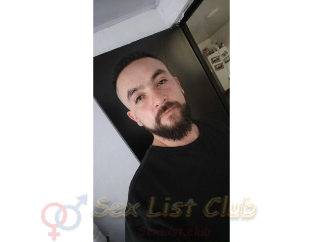 GIGOLÓ VIP HETERO PARA DAMAS MADURAS PAREJAS MORBO FANTASÍA FETICHE TRÍO VOUYER